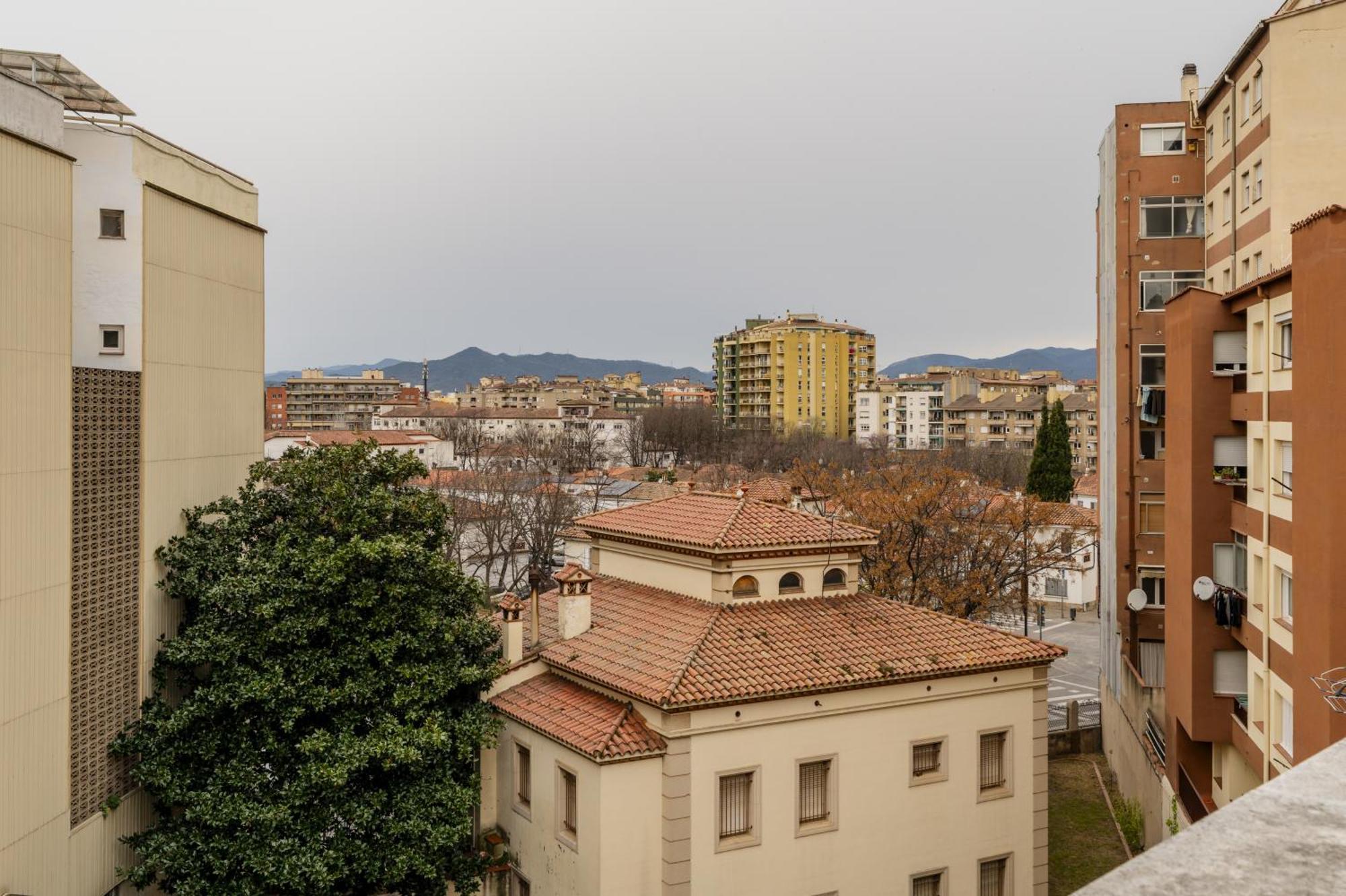 Apartamento Con Dos Grandes Terrazas En Girona Eksteriør bilde