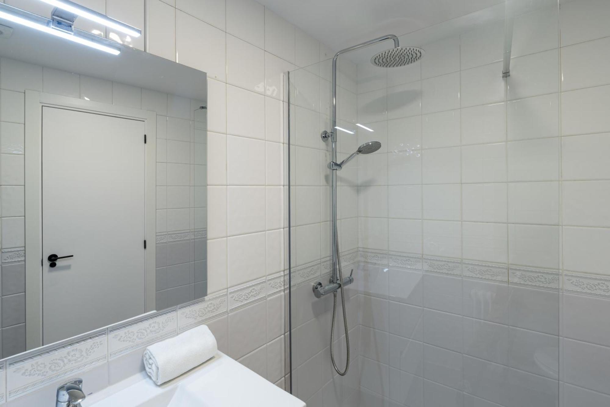 Apartamento Con Dos Grandes Terrazas En Girona Eksteriør bilde